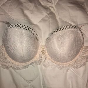 Heavenly Victoria secret bra🕊